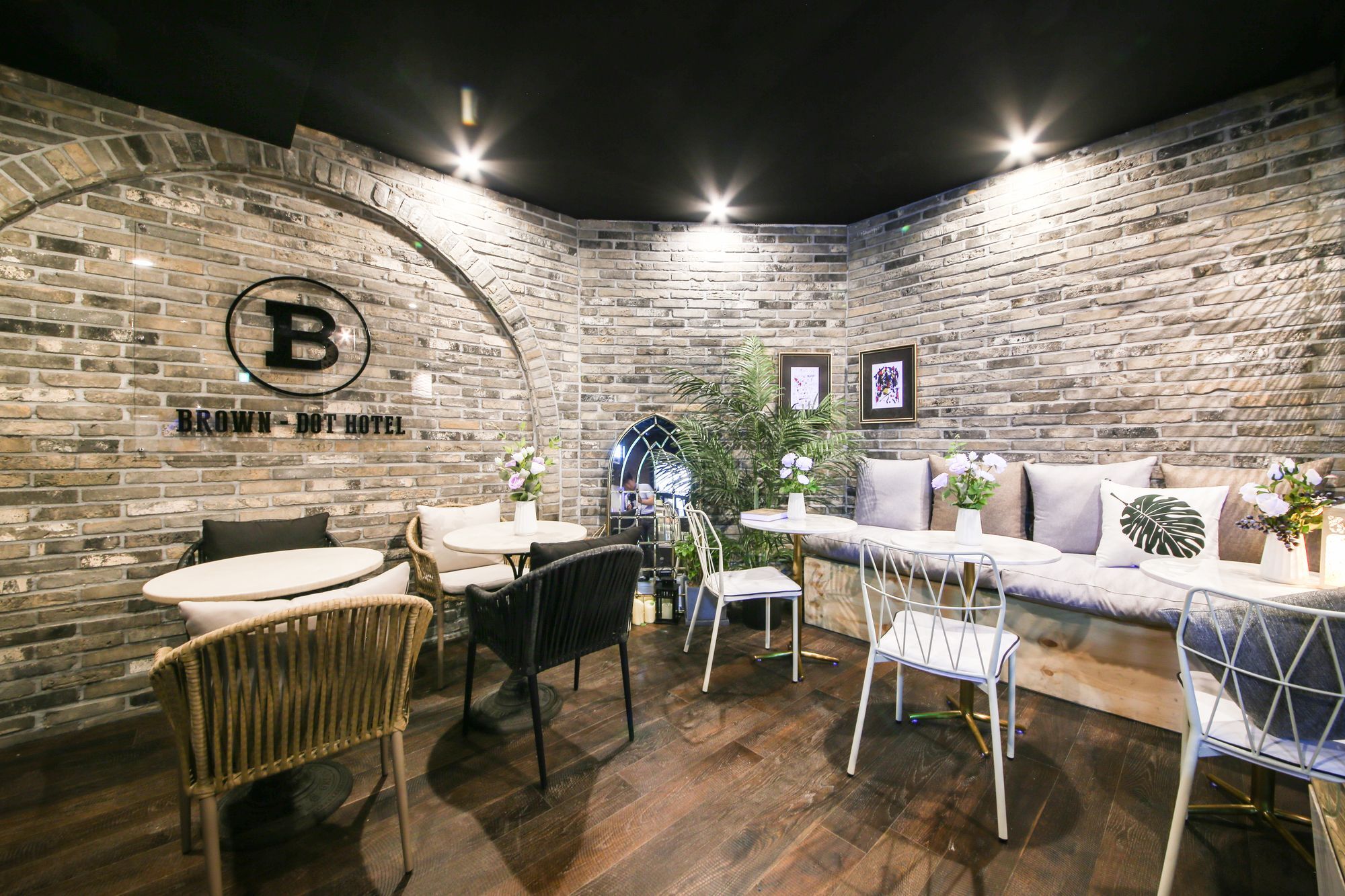 Brown Dot Hotel Yangjeong Busan Buitenkant foto