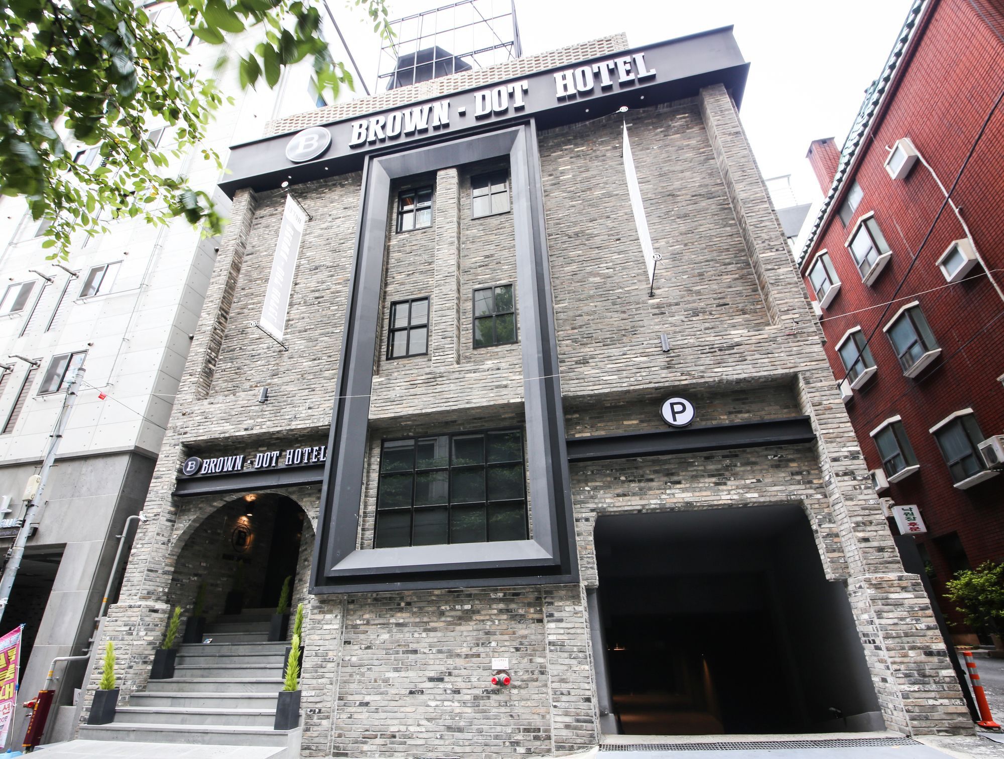 Brown Dot Hotel Yangjeong Busan Buitenkant foto