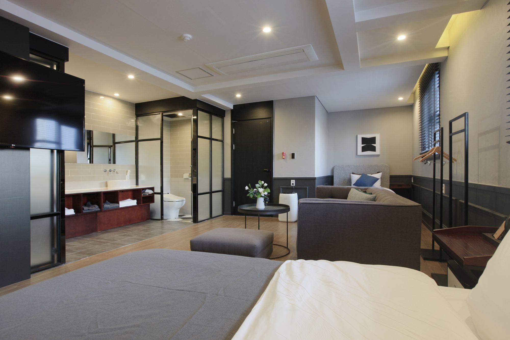 Brown Dot Hotel Yangjeong Busan Buitenkant foto