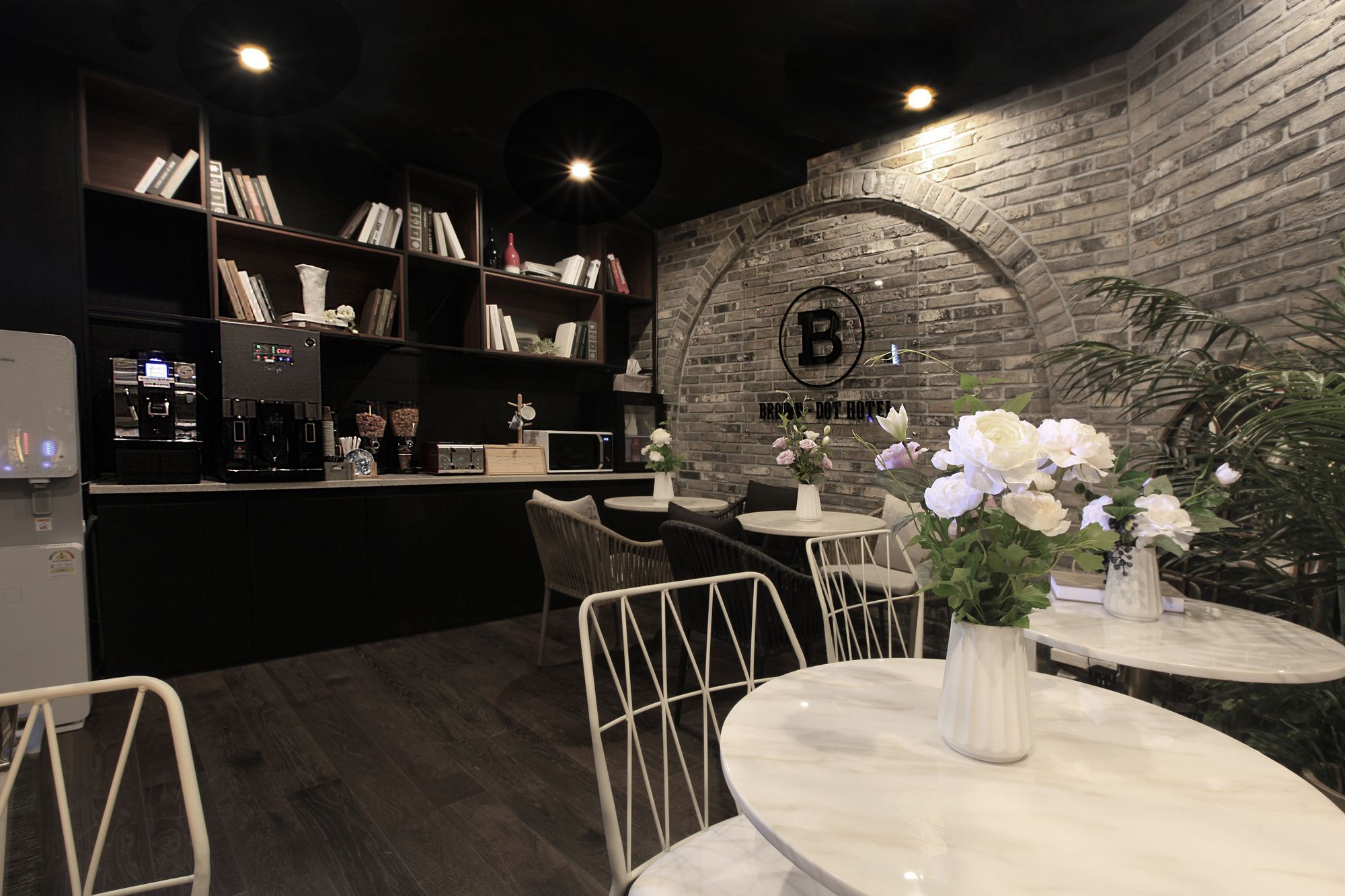 Brown Dot Hotel Yangjeong Busan Buitenkant foto